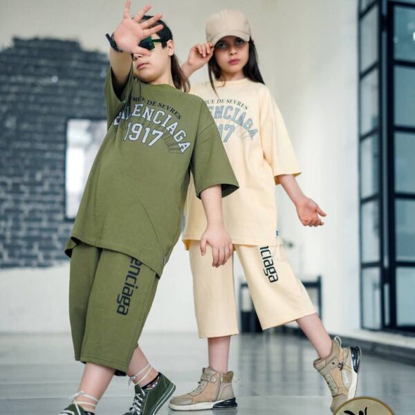 تیشرت و شلوارک اسپرت دخترانه و پسرانه جلو چاپ بالنسیاگا 1917