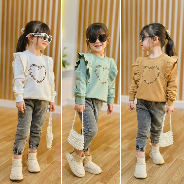 بلوز دخترانه آستین بلند گلدوزی قلبی